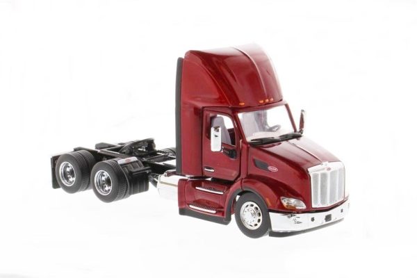 1/50 Peterbilt 579 Çekici Kırmızı Diecast, Diecast Masters 71068 - Görsel 2