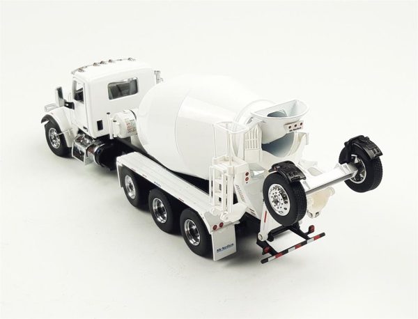 1/50 Peterbilt 567 3 akslı Çimento Mikseri Beyaz Diecast, Diecast Masters 71074 - Görsel 3