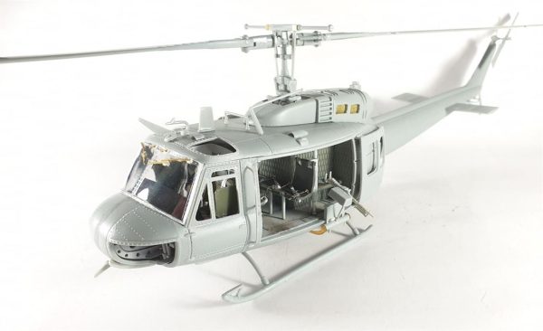1/35 UH-1D Huey Helikopter Maketi, Dragon 3538 - Görsel 3