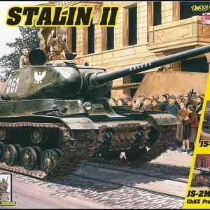 1/35 Js-2 Stalin II (3 in 1) ve Sovyet Tank Sürücüleri Maketi, Dragon 6537