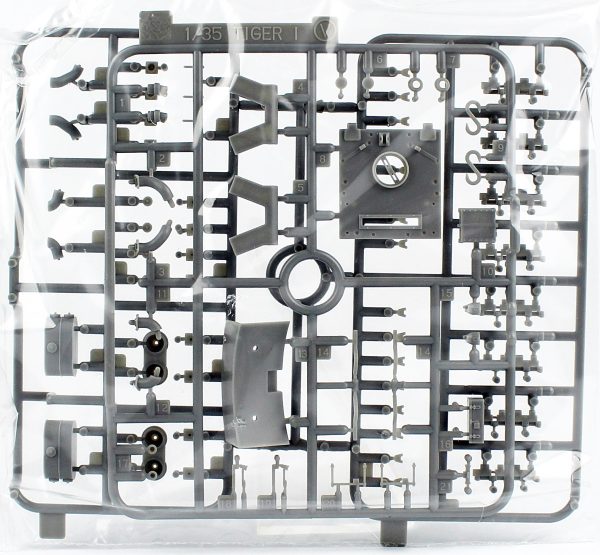 1/35 Sd.Kfz.181 Pz.Kpfw.VI Ausf.E Tiger-1 Erken Dönem 1944 Tankı Maketi, Dragon 6730 - Görsel 4