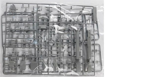 1/35 Sd.Kfz.250/3 (Greif- Rommel's Command) Yarı Paletli Personel Taşıyıcı Maketi, Dragon 6911 - Görsel 3