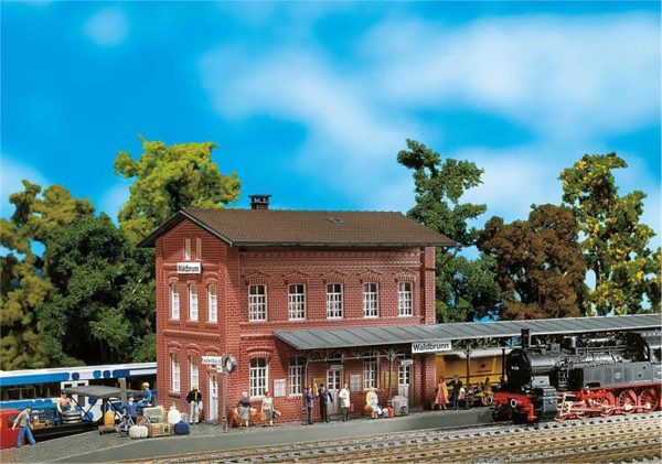 1/87 Waldbrunn İstasyonu Maketi, Faller 110099