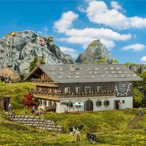 1/87 Büyük Alp Dağları Çiftlik Evi Maketi, Faller 130553