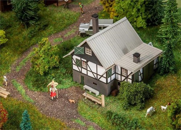 1/87 Günübirlik Orman Evi Maketi, Faller 130570