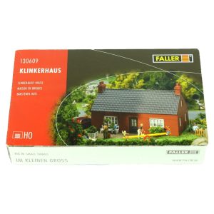 1/87 Briketten Yapılmış Ev Maketi, Faller 130609
