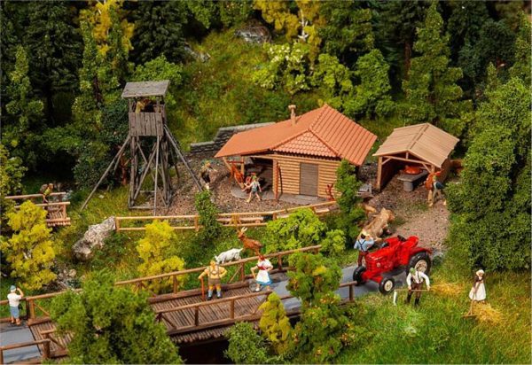 1/87 Ahşap Zeminli Avcı Evi Maketi, Faller 130637
