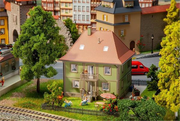 1/87 Çift Katlı Ev Maketi, Faller 130682