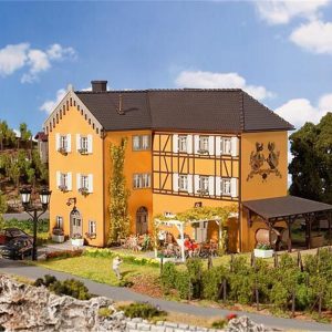 1/87 Bahçeli Restaurantlı Bağ Evi Maketi, Faller 130908