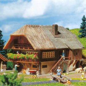 1/87 Kara Ormanlara Özgü Çiftlik Evi Maketi, Faller 131543