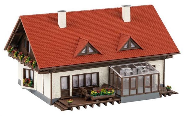 1/87 Teraslı İki Daireli Müstakil Ev Maketi, Faller 131549 - Görsel 2