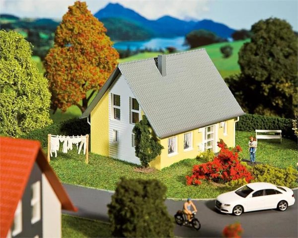 1/160 Müstakil Sarı Renkli Ev Maketi, Faller 232322
