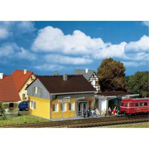 1/220 Blumendorf İstasyonu Maketi, Faller 282706
