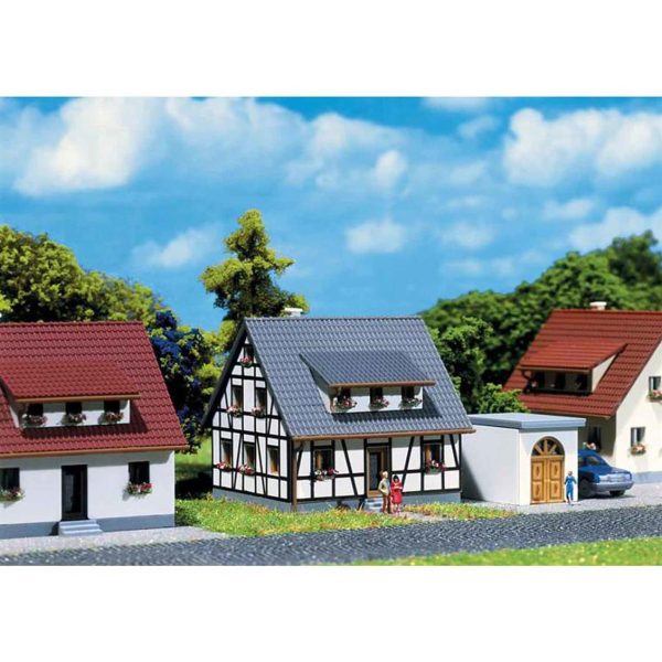 1/220 Yarı Ahşap Ev Maketi, Faller 282760