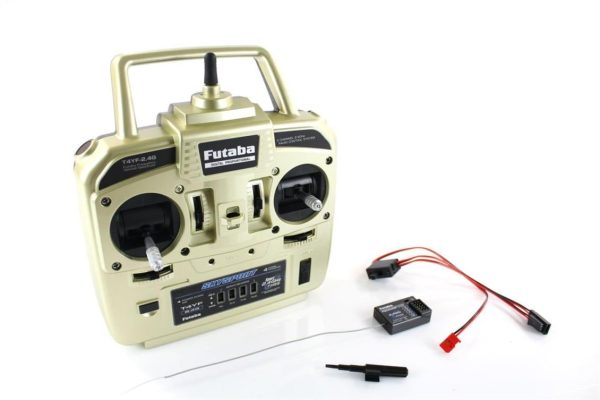 4YFG Kumanda 4 Kanal 2 4Ghz FHSS, Futaba 50030283