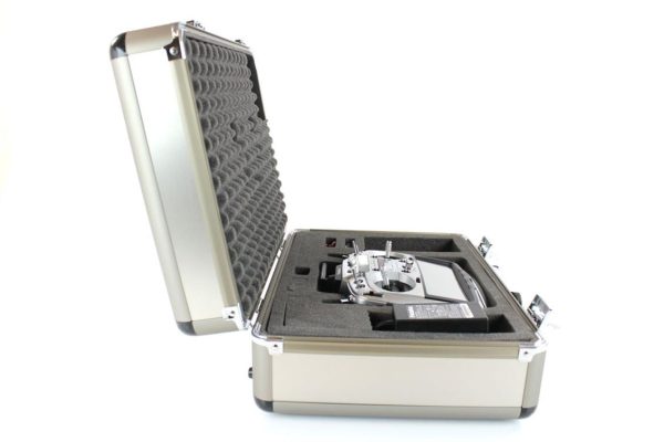 18MZ Kumanda 18 Kanal 2.4Ghz FASST, Futaba 50030601 - Görsel 8
