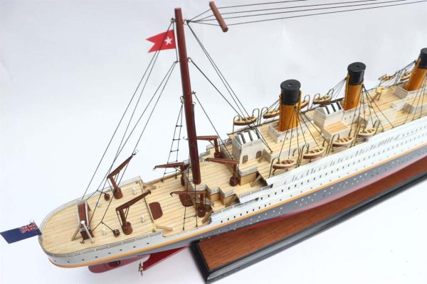 Rms Tıtanik Işıklı Ahşap Hazır Gemi Maketi, Gianhien Cs0003L80 - Görsel 6