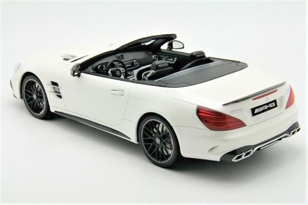 1/18 Mercedes Benz AMG SL 63 Diamond White Bright Diecast Araba, GT Spirit B66965708 - Görsel 3