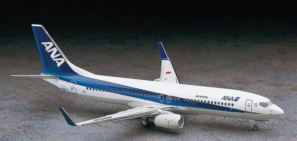 1/200 Boeing 737-800 ANA (Triton Blue) Yolcu Uçağı Maketi, Hasegawa 10737 - Görsel 2