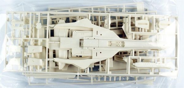 1/72 YF-19 Macross-Robotech TV Serisi Bilim Kurgu Maketi, Hasegawa 65709 - Görsel 2