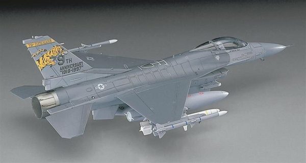 1/72 F-16CJ (Block 50) Fighting Falcon Savaş Uçağı Maketi, Hasegawa 00448 - Görsel 2