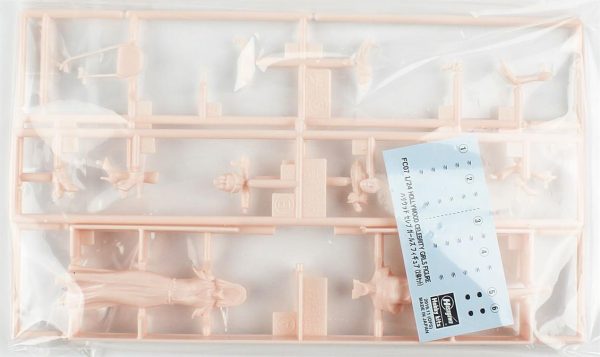 1/24 Hollywood Kızları Maketi, Hasegawa 29107 - Görsel 2