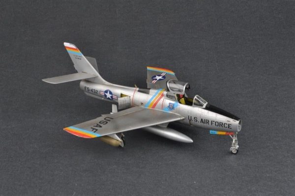 1/48 F-84F Thunderstreak Savaş Uçağı Maketi, HobbyBoss 81726 - Görsel 3