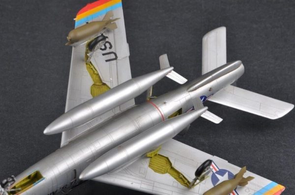 1/48 F-84F Thunderstreak Savaş Uçağı Maketi, HobbyBoss 81726 - Görsel 4