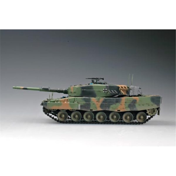 1/35 German Leopard 2A4 Tank Maketi, HobbyBoss 82401 - Görsel 3
