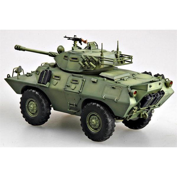 1/35 Lav-150 Commando Afv W/Cockerill 90Mm Gun Amfibik Araç Maketi, HobbyBoss 82422 - Görsel 3
