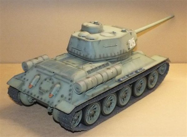 1/16 Sovyet T-34/85 Tankı Maketi, HobbyBoss 82602 - Görsel 4