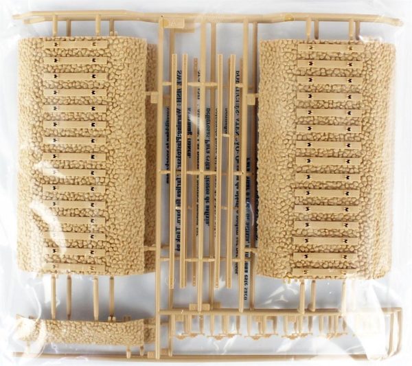 1/72 Alman Bp42 Top Ve Uçaksavar Vagonları Maketi, HobbyBoss 82925 - Görsel 2