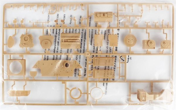 1/35 Leopard 1A5 Ana Muhabere Tankı Maketi- HobbyBoss 84501 - Görsel 2