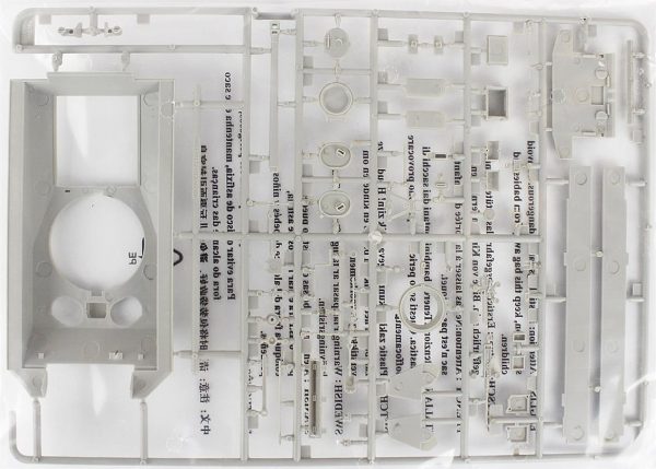 1/48 M4A3E8 Tankı Maketi- HobbyBoss 84804 - Görsel 2
