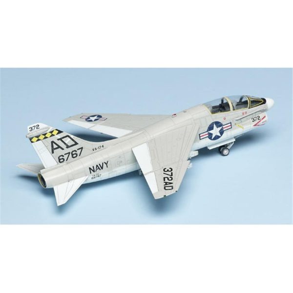 1/72 Ta-7C Corsair İi Savaş Uçağı Maketi- HobbyBoss 87209 - Görsel 3