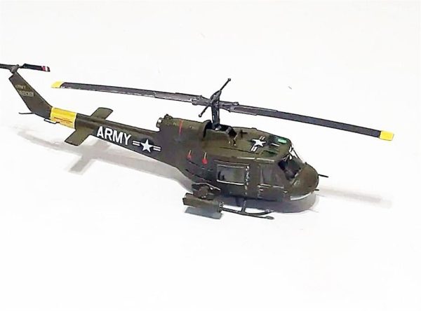 1/72 Uh-1B Huey Helikopteri Maketi- HobbyBoss 87228 - Görsel 3