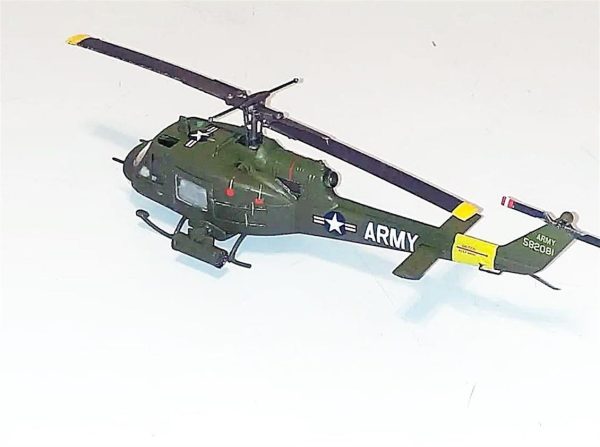 1/72 Uh-1B Huey Helikopteri Maketi- HobbyBoss 87228 - Görsel 4