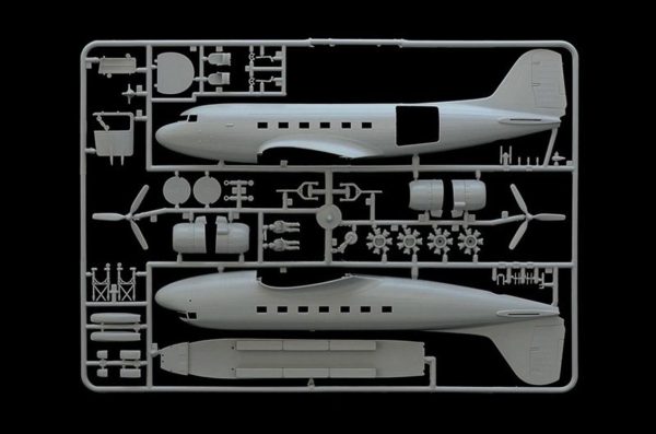 1/72 C-47 Skytrain Askeri Uçak Maketi, Italeri 0127 - Görsel 2