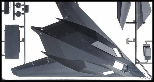 1/72 F-117A Nighthawk Savaş Uçağı Maketi, Italeri 0189 - Görsel 3