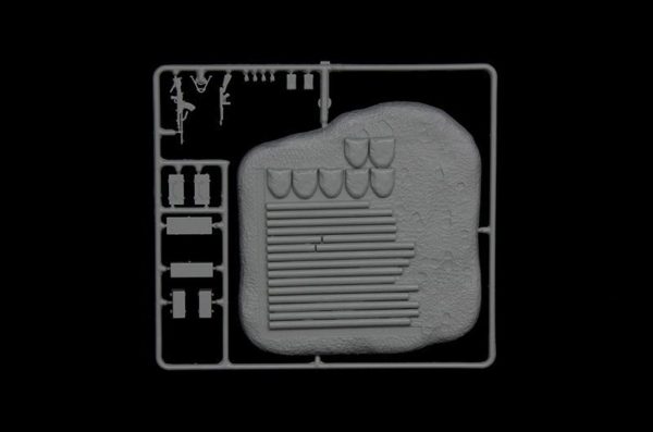 1/35 Komuta Noktası Maketi, Italeri 0417 - Görsel 3