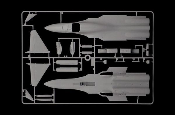 1/72 Sukhoi Su-34/Su-32 FN Savaş Uçağı Maketi, Italeri 1379 - Görsel 3