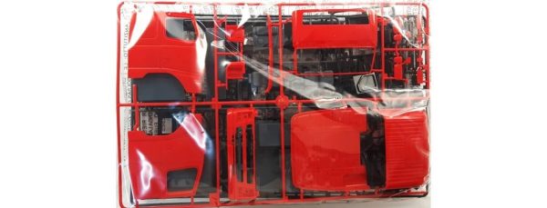 1/24 Volvo FH 16 Globetrotter XL Çekici Maketi, Italeri 3821 - Görsel 2
