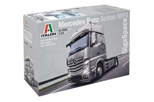1/24 MB Actros MP4 GigaSpace Çekici Maketi, Italeri 3905