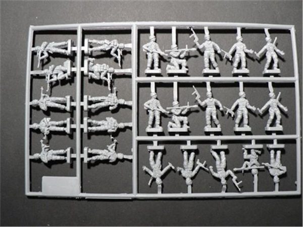 1/72 WWII Alman Paraşütçü Askerleri Maketi, Italeri 6045 - Görsel 3