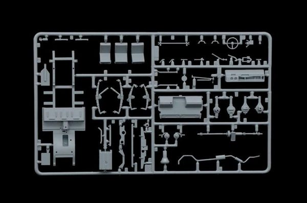 1/35 Land Rover 109' LWB Sıhhiye Aracı Maketi, Italeri 6508 - Görsel 4