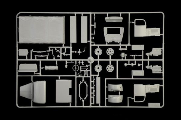 1/35 Mercedes-Benz L3000 Askeri Kamyon Maketi, Italeri 6558 - Görsel 4