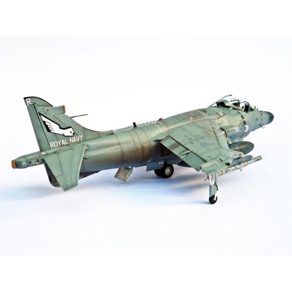 Kinetic K48041 1/48 Sea Harrier FA2 Savaş Uçağı Plastik Model Kiti - Görsel 3