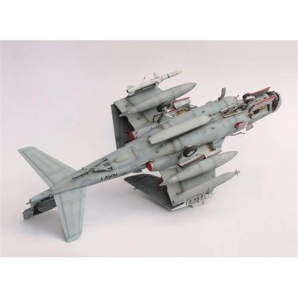 Kinetic K48044 1/48 EA-6B (w/ three-wheel tractor A/S32A-32) Savaş Uçağı Plastik Model Kiti - Görsel 3