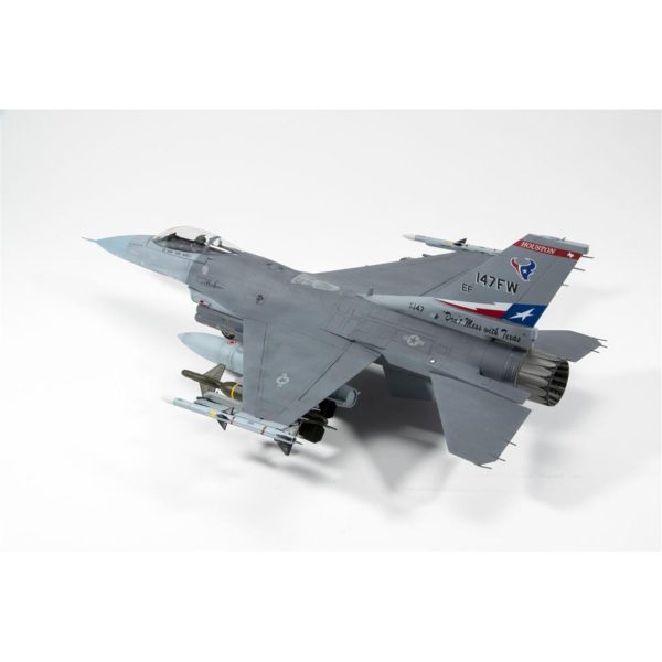 1/48 F-16C Blok 25/42 USAF Savaş Uçağı Maketi, Kinetic Model 48102 - Görsel 3