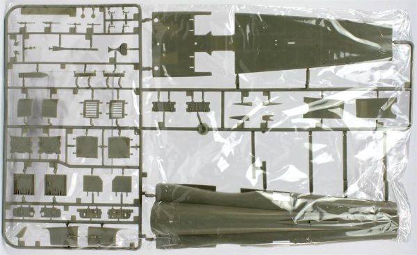1/32 RF-5E (Tiger Eye) Savaş Uçağı ve Resin Figür Maketi, Kitty Hawk 32023